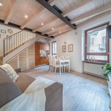 Arena Balcony Верона