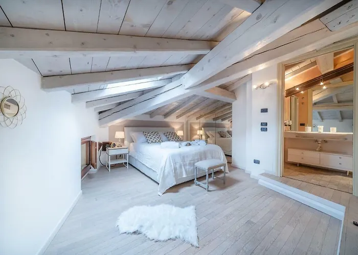 Lägenhet Arena Balcony