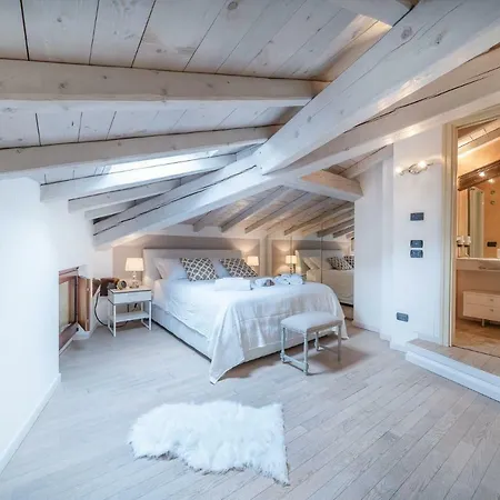 Apartment Arena Balcony
