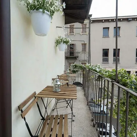 Arena Balcony Apartment Verona